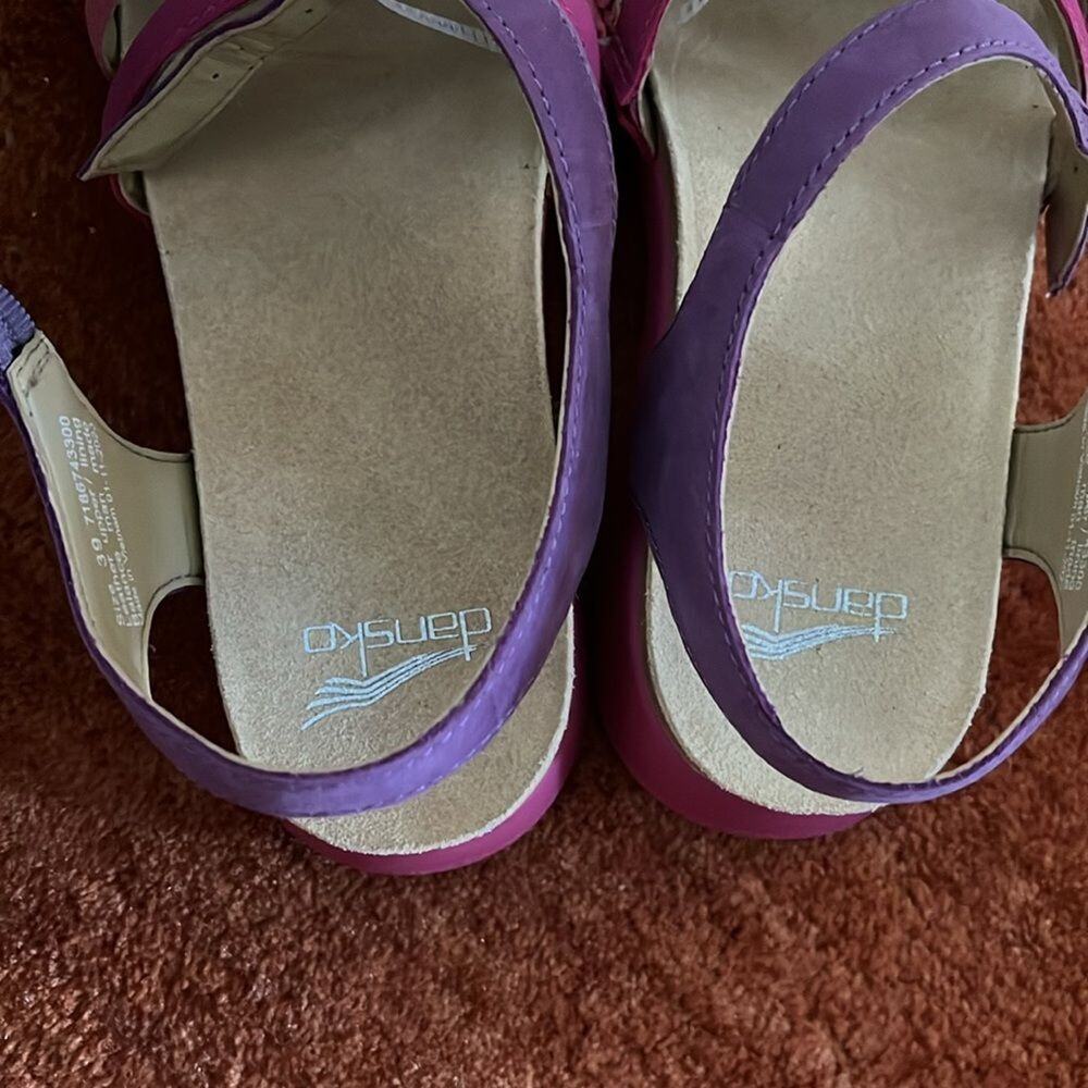 Dansko Roxie Strappy Sandals in Multi Color Size 8.5/EU39 - Picture 7 of 7